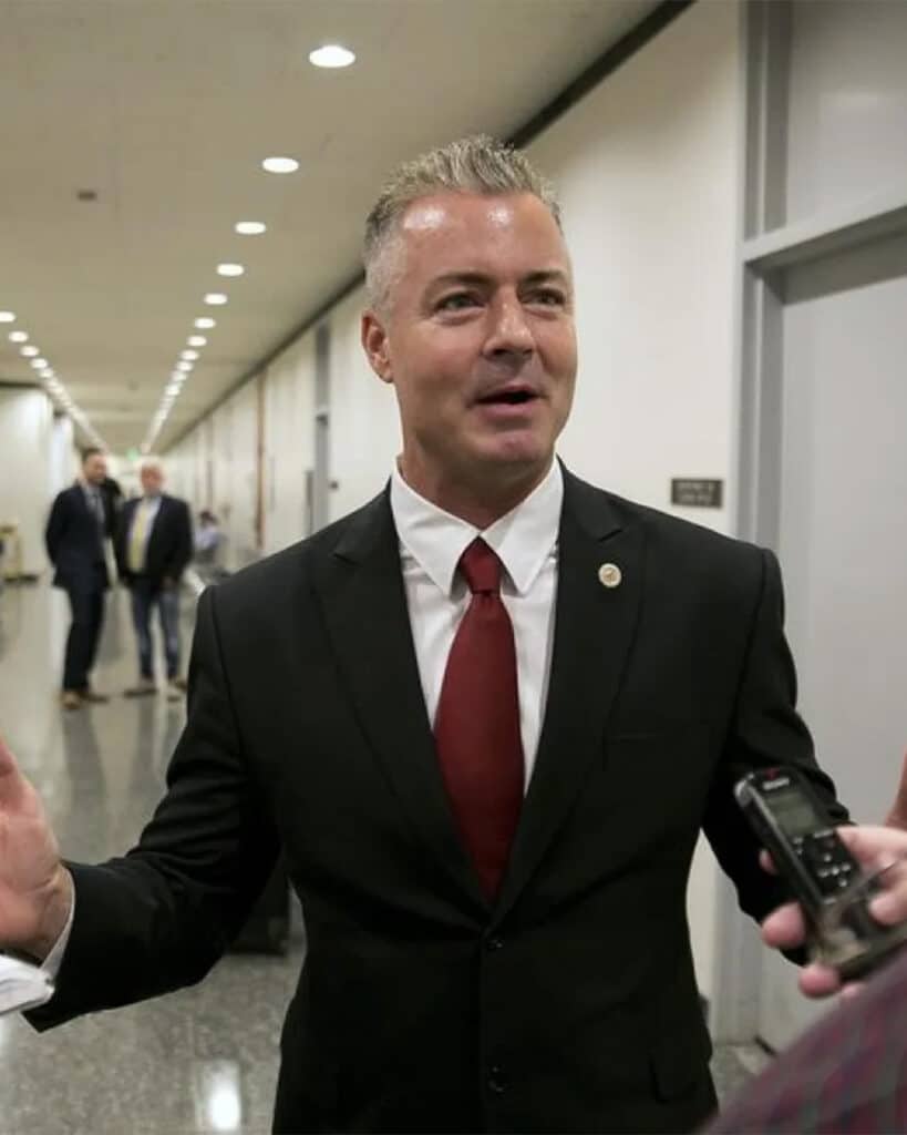 travis allen 4